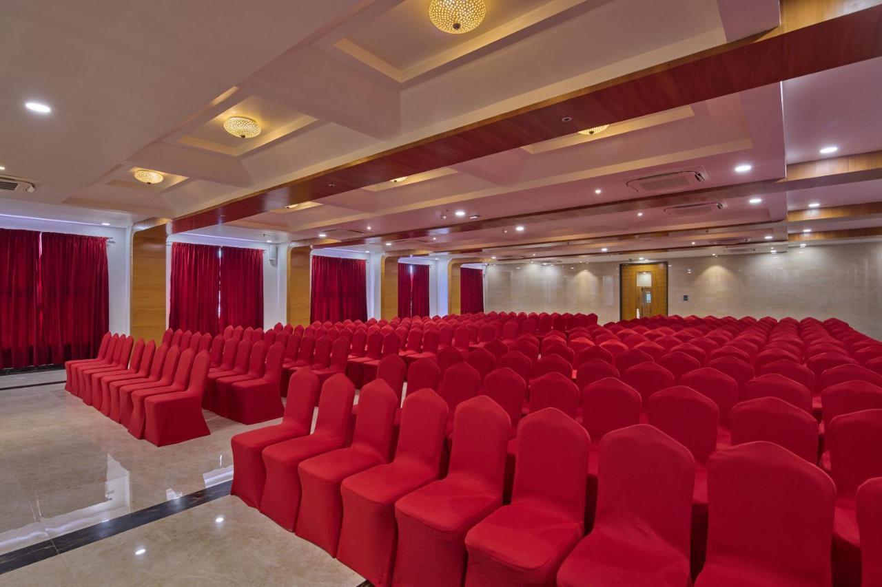 Hotel Golden Tulip Tirupati Zewnętrze zdjęcie